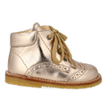 Klassischer Schnürschuh mit Brogue-Details