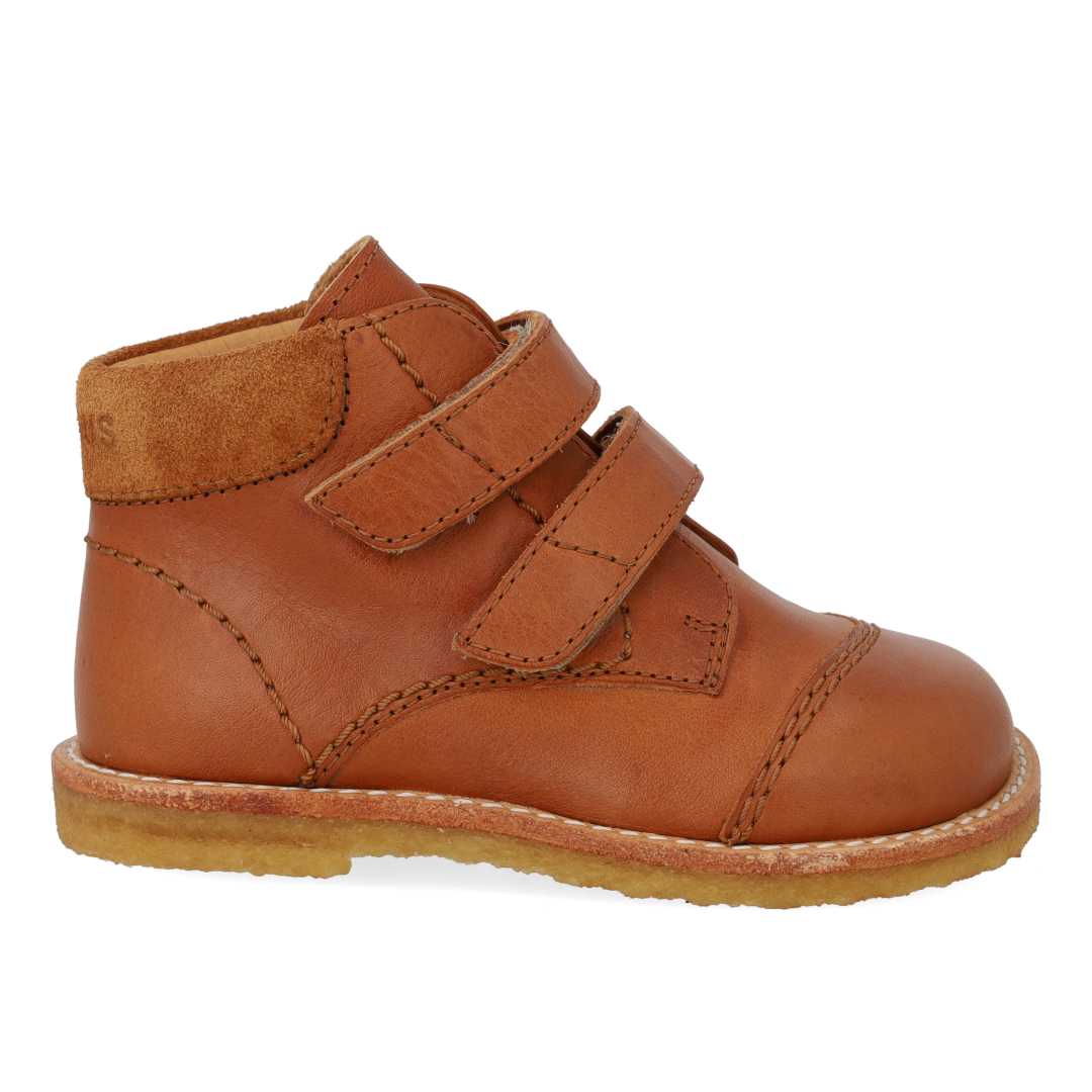 Klassische Anfängerschuhe mit Klettverschluss