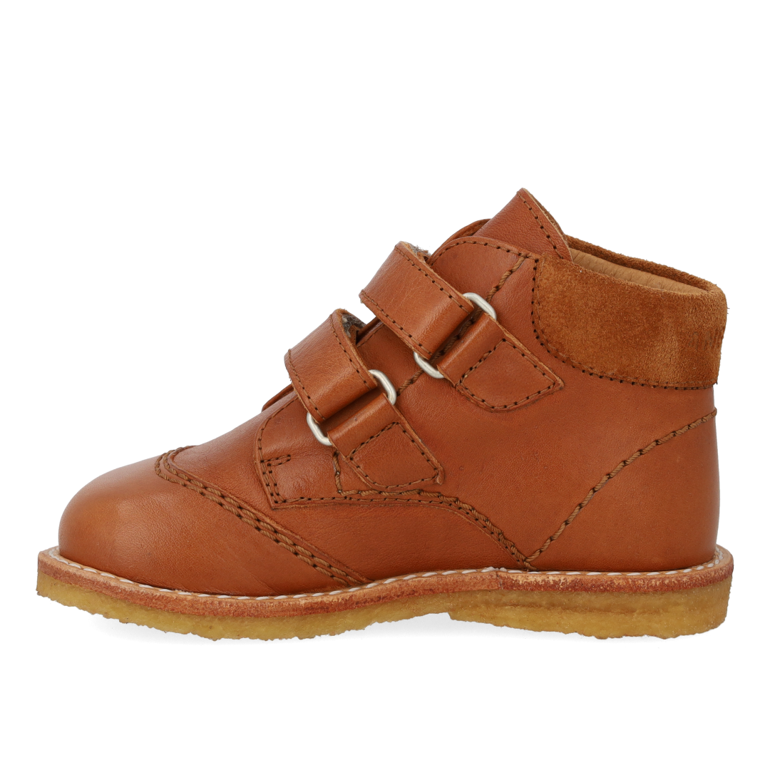 Klassische Anfängerschuhe mit Klettverschluss