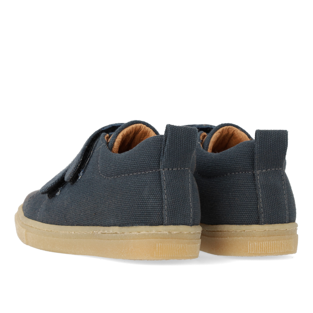 Klassischer Sneaker aus recyceltem Baumwollcanvas