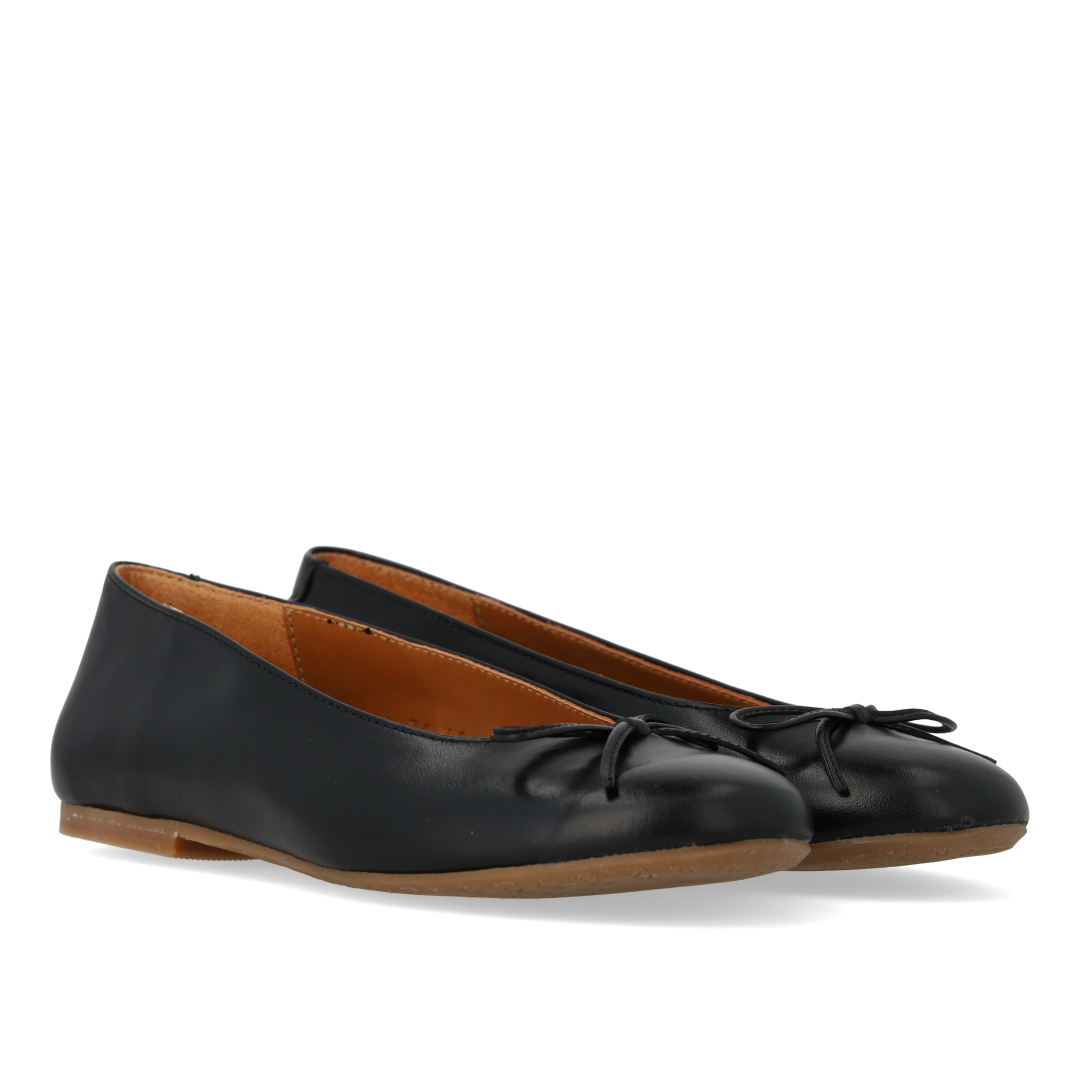 Ballerina aus Leder mit Schleifendetail