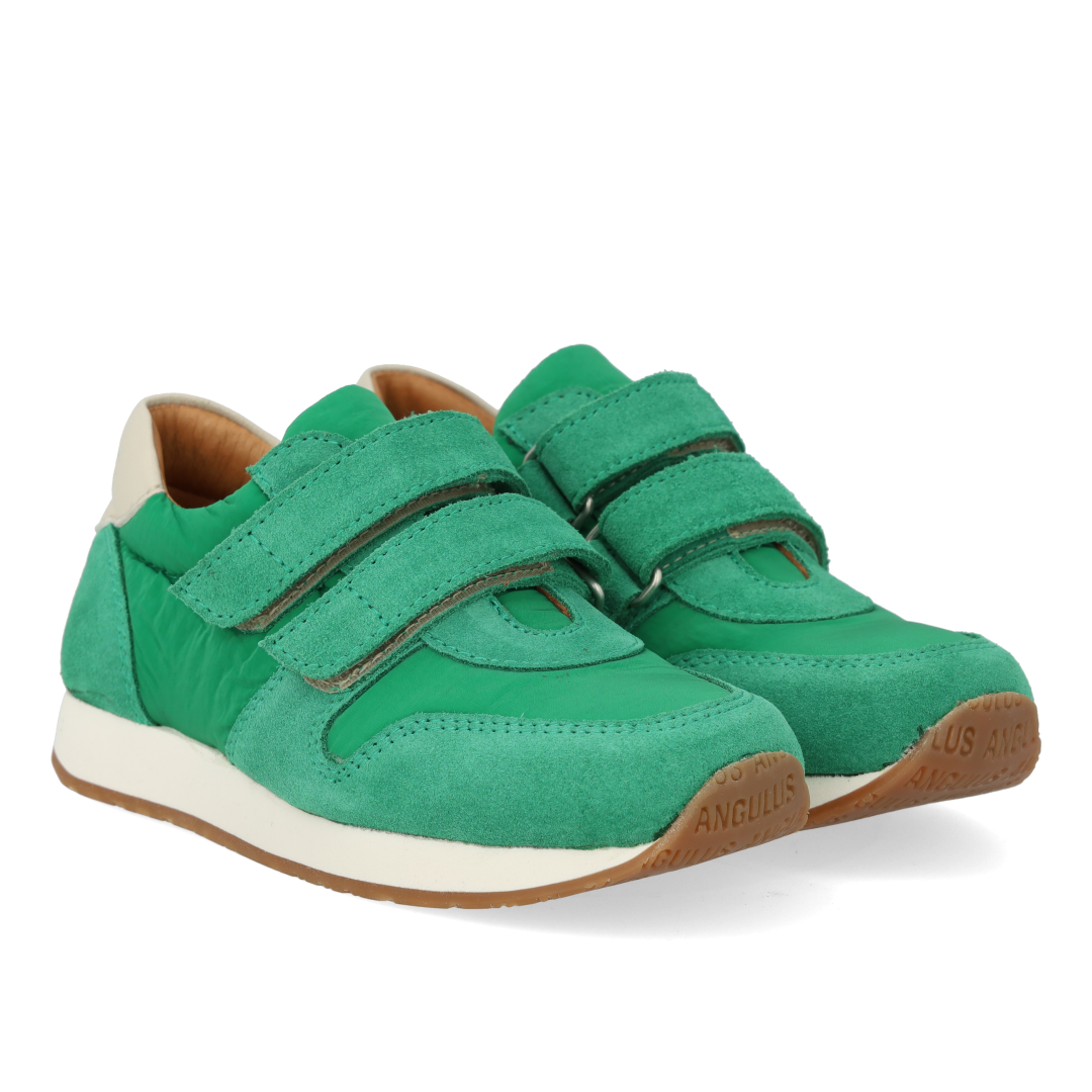 Sneaker im Running-Stil