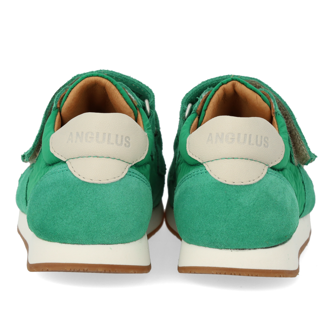 Sneaker im Running-Stil