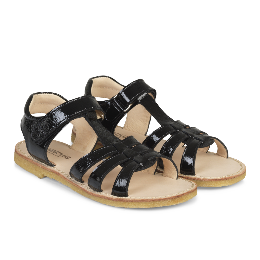 Sandal mit T-Riemen und Klettverschluss