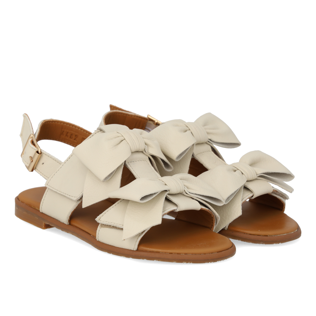 Sandale mit Schleife, velcro und Schnalle
