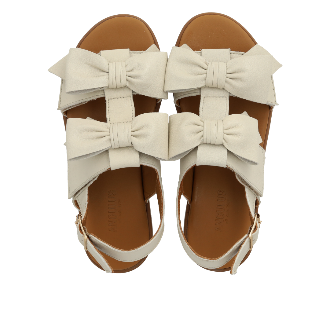 Sandale mit Schleife, velcro und Schnalle