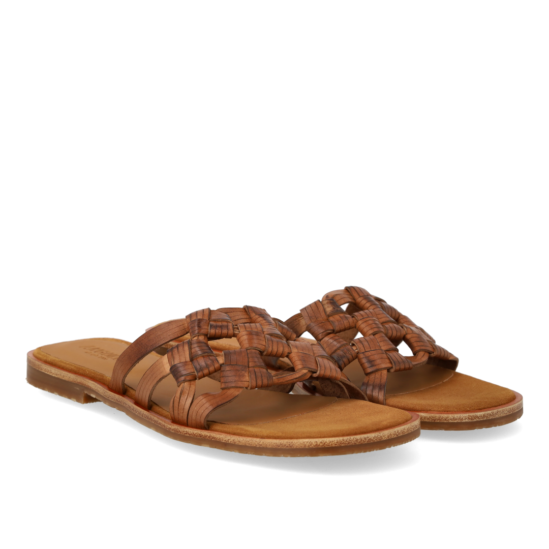 Slip-on-Sandale mit Flechtdetail