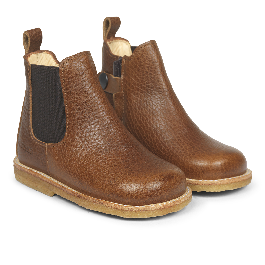 Klassischer Chelsea-Stiefel mit Elastikeinsatz und Reißverschluss