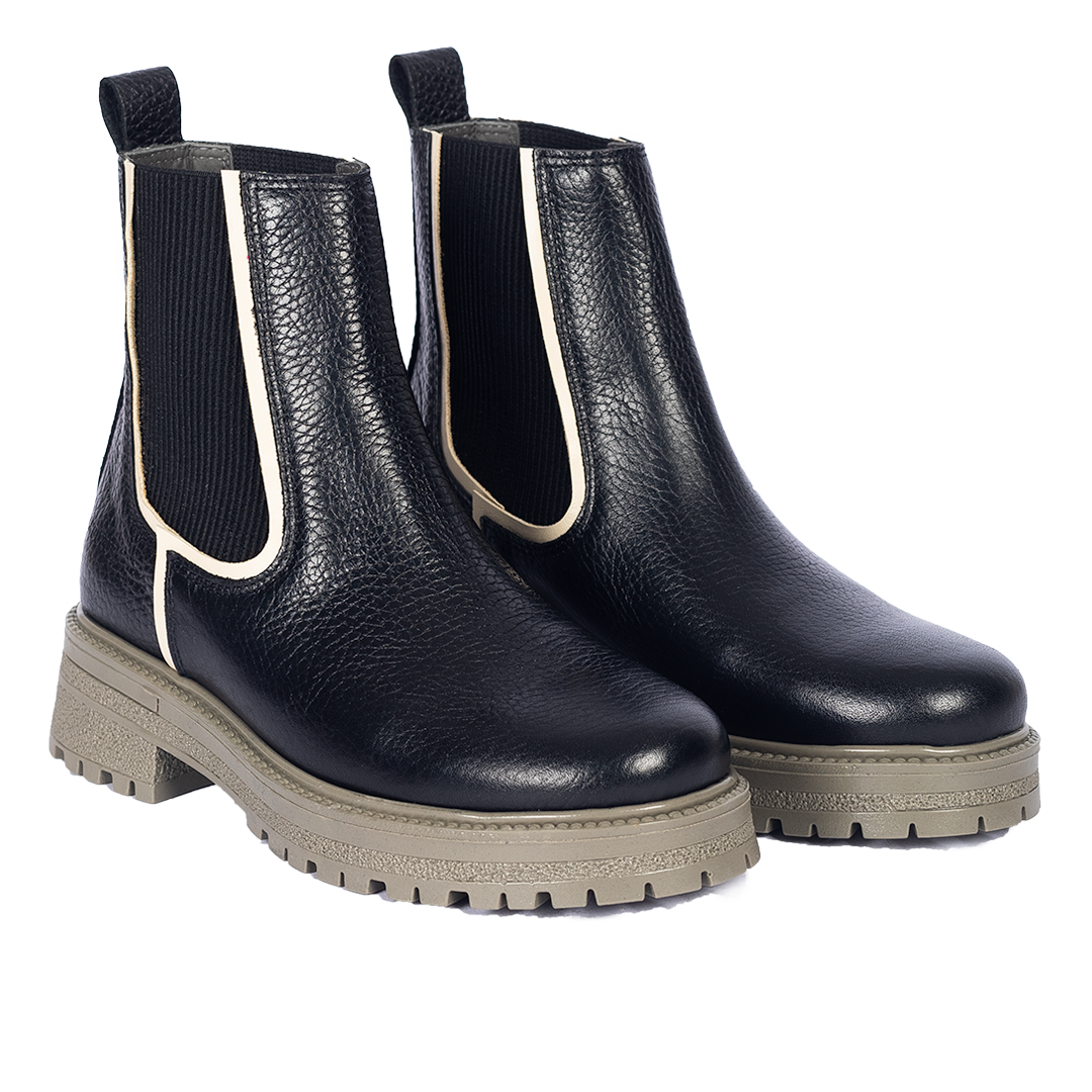 Chelsea-Stiefel mit Kontrastdetail