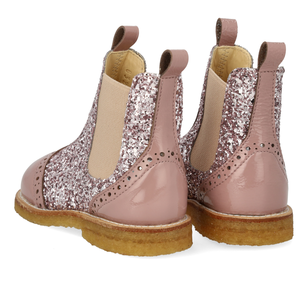 Chelsea-Boot mit Brogue-Lochmuster