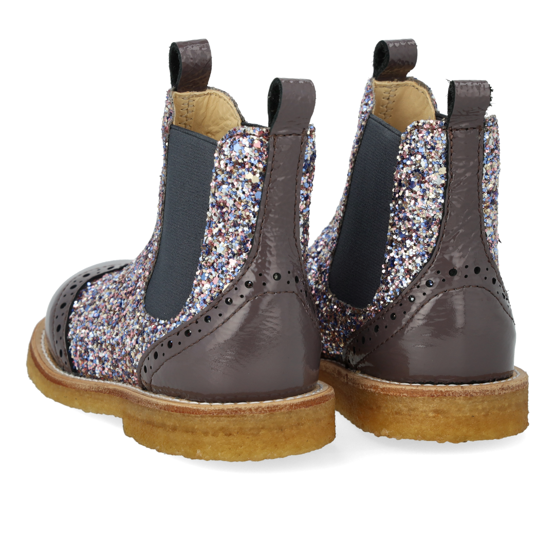 Chelsea-Stiefel mit Brogue-Lochmuster