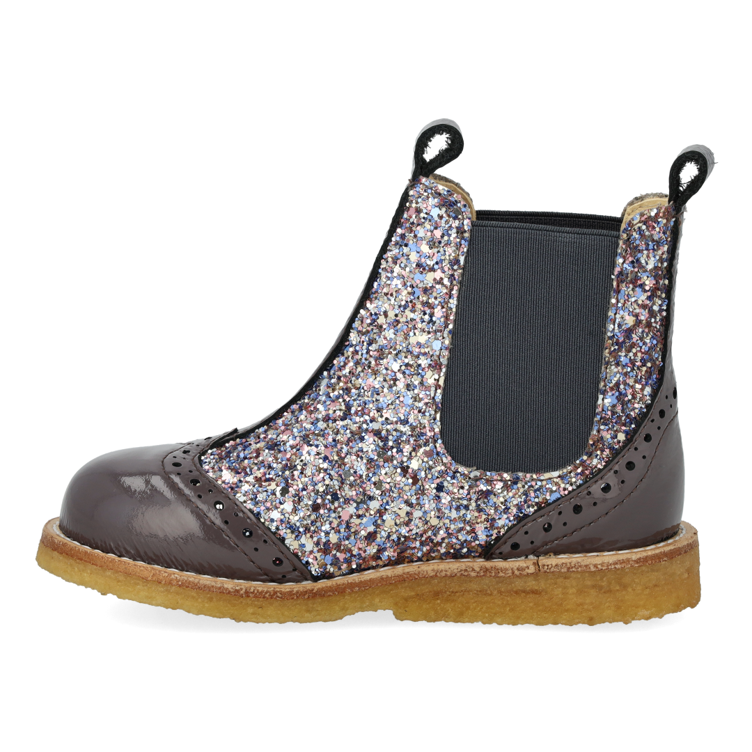 Chelsea-Stiefel mit Brogue-Lochmuster