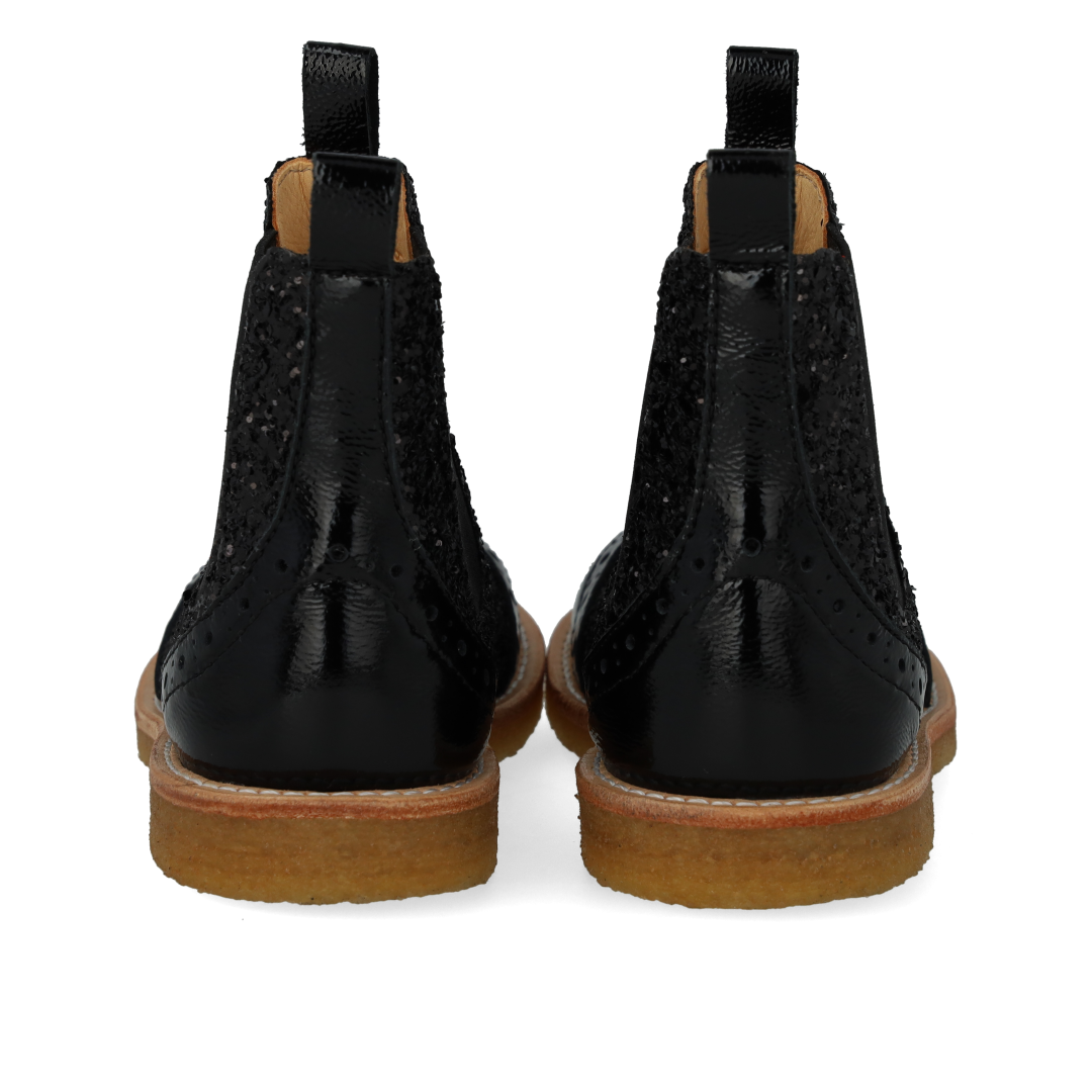 Chelsea-Stiefel mit Brogue-Lochmuster