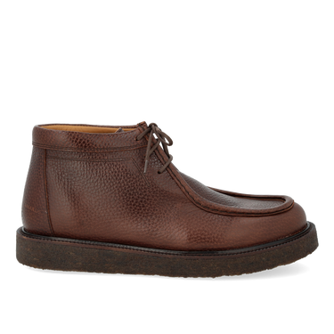 Schnürschuh mit dekorativer Verzierung