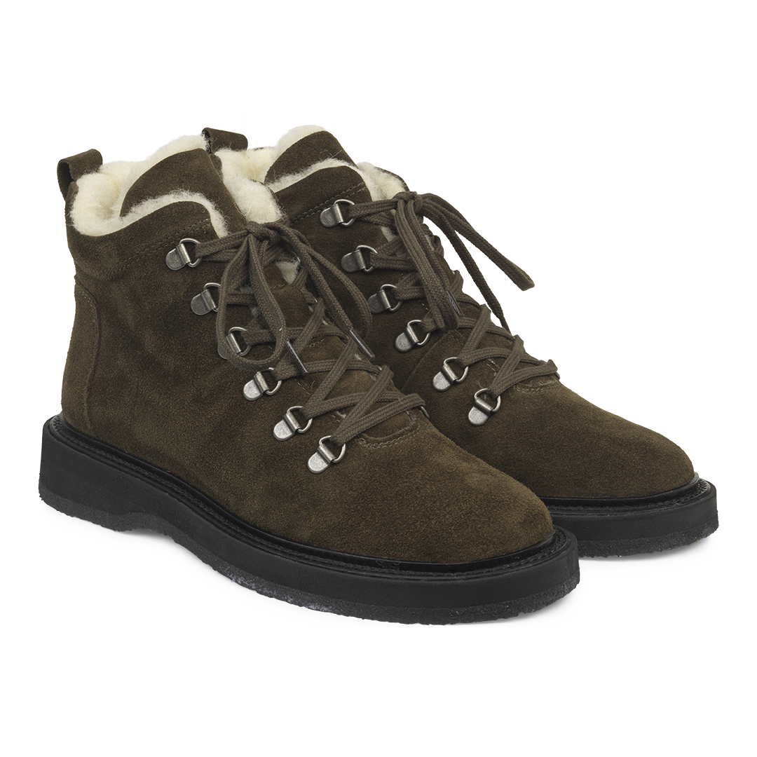 Schnürstiefel mit Wollfutter