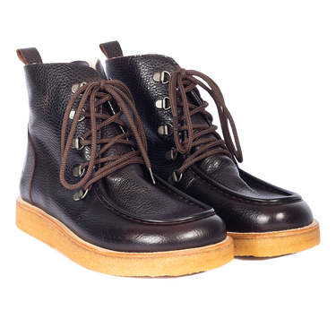 Stiefel mit Wollfutter und weiter Passform