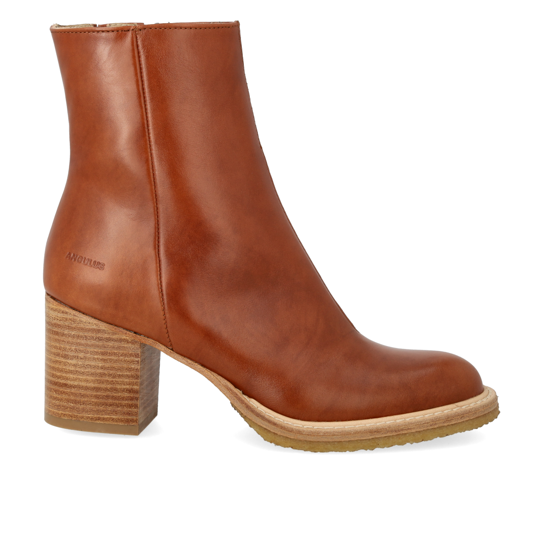 Stiefelette mit Blockabsatz und Reißverschluss