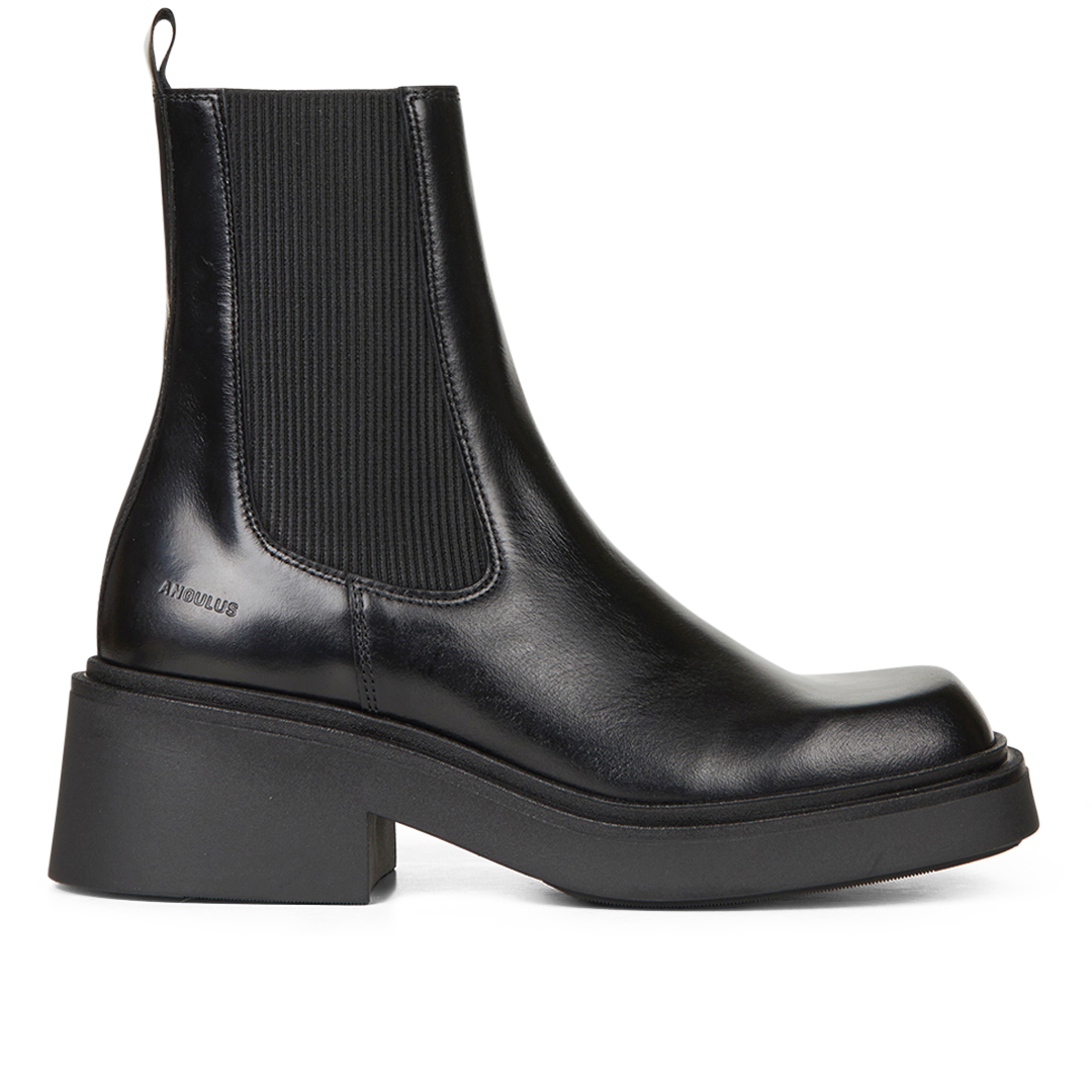 Stiefel mit Gummizug
