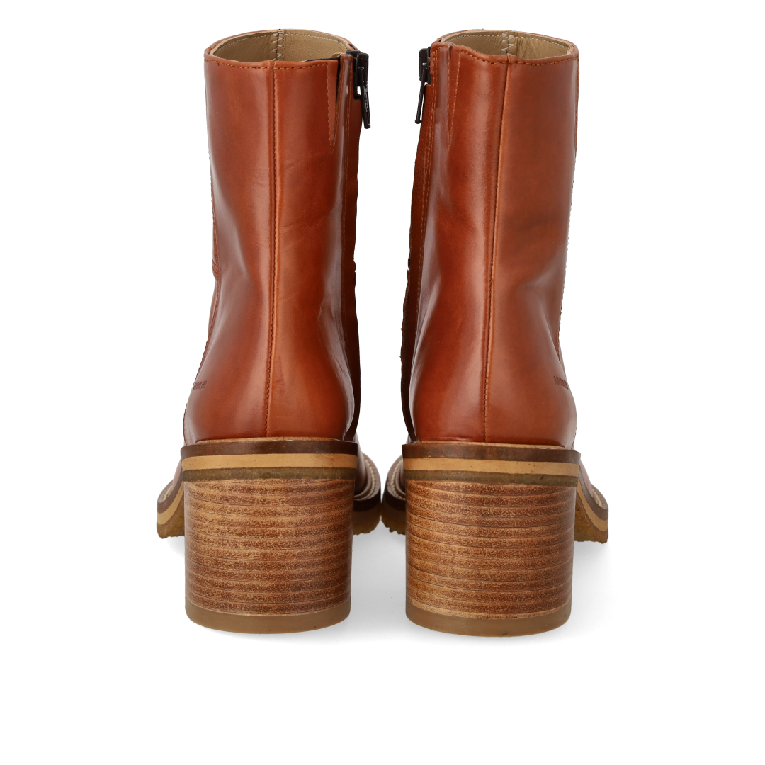 Stiefelette mit Blockabsatz und Reißverschluss