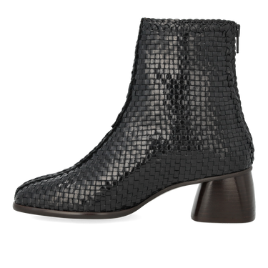 Handgeflochtener Stiefel mit skulpturalem Absatz