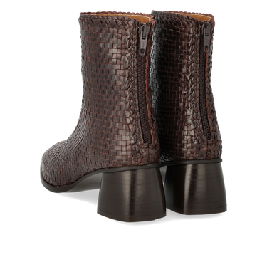 Handgeflochtener Stiefel mit skulpturalem Absatz