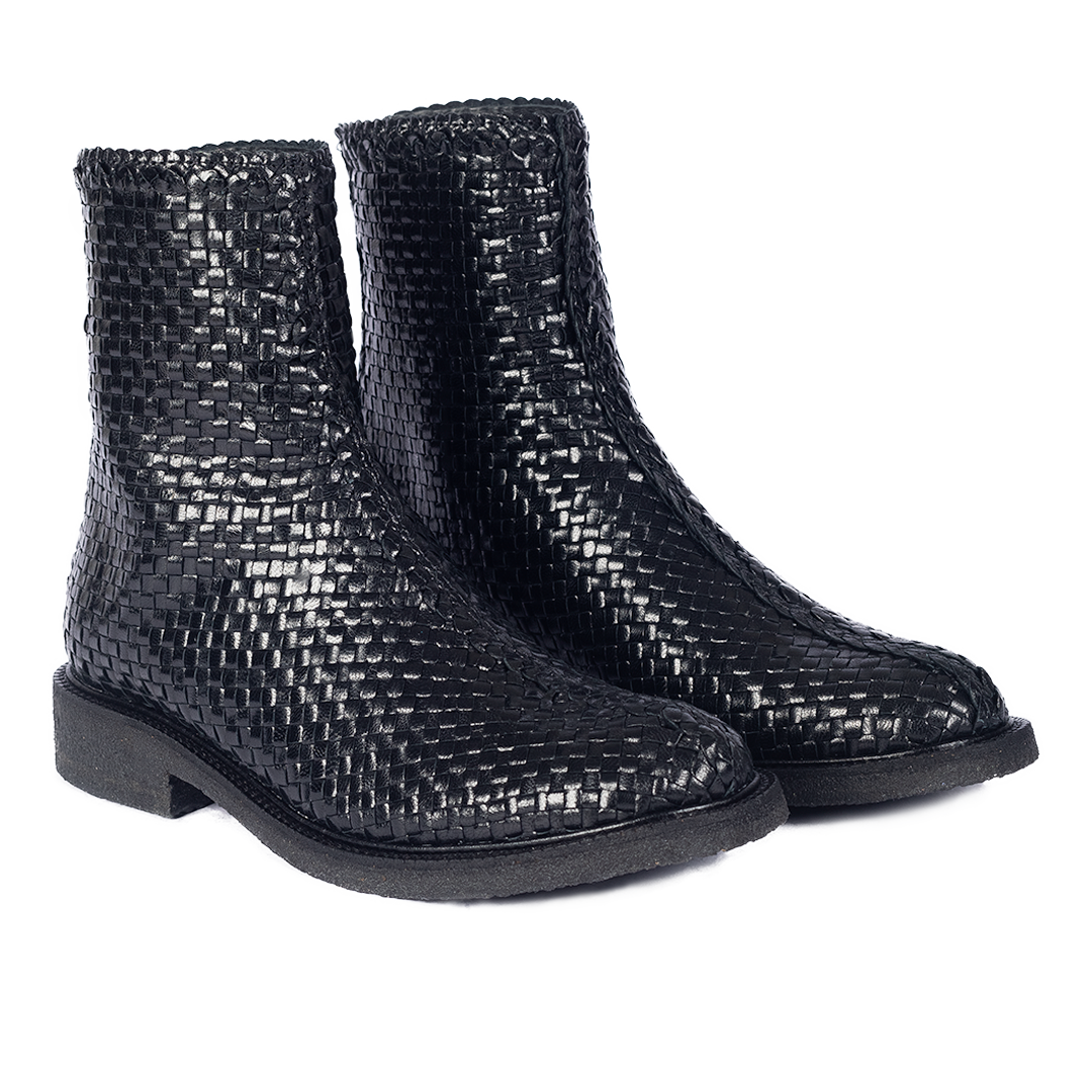 Handgeflochtener Stiefel