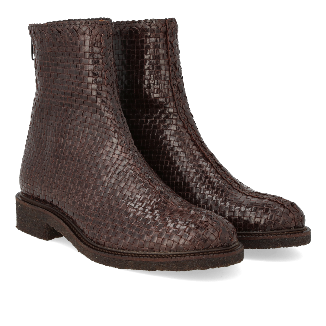 Handgeflochtener Stiefel