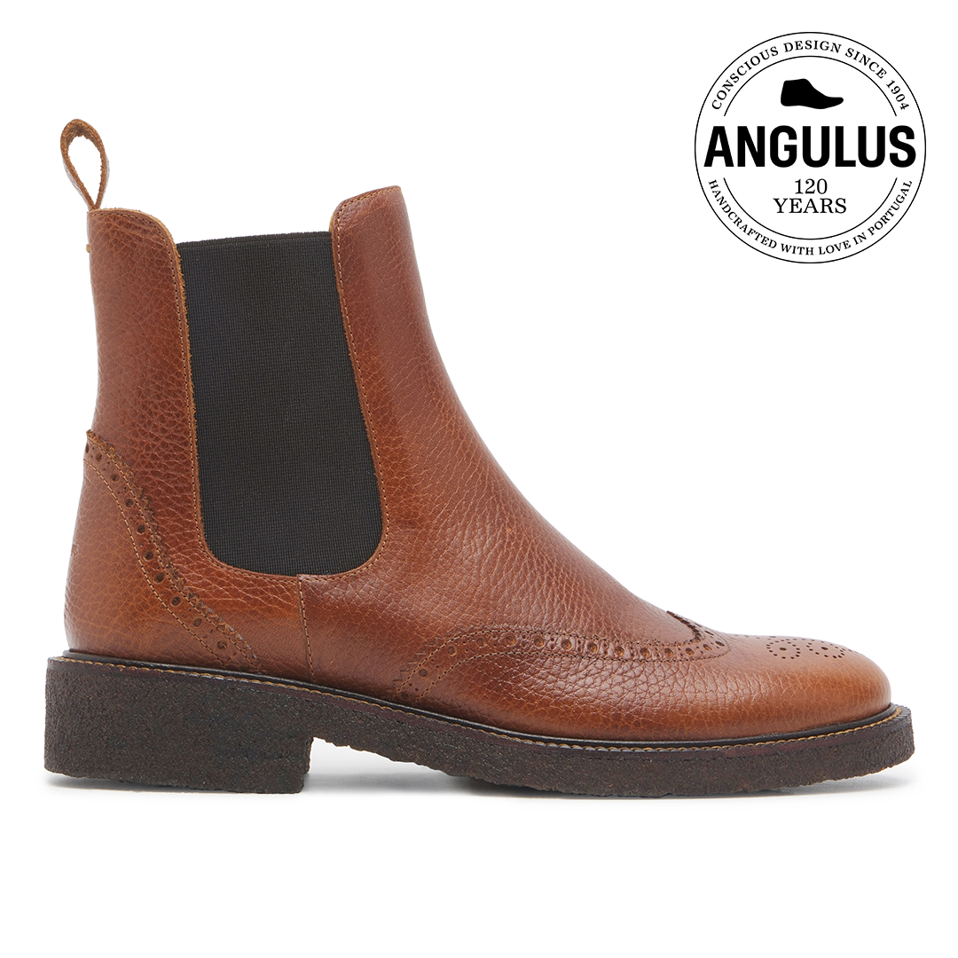 Stiefel mit dekorativem Brogue-Lochmuster
