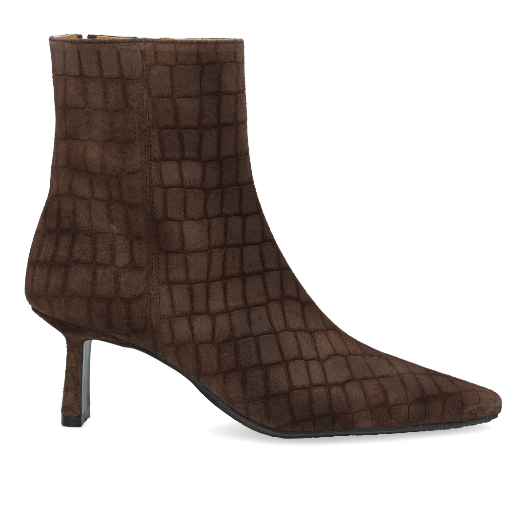 Skulpturale Stiefelette mit spitzer Spitze