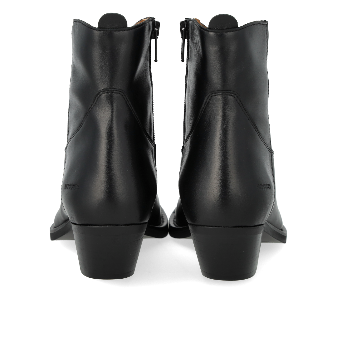 Cowboystiefel mit Ziernähten