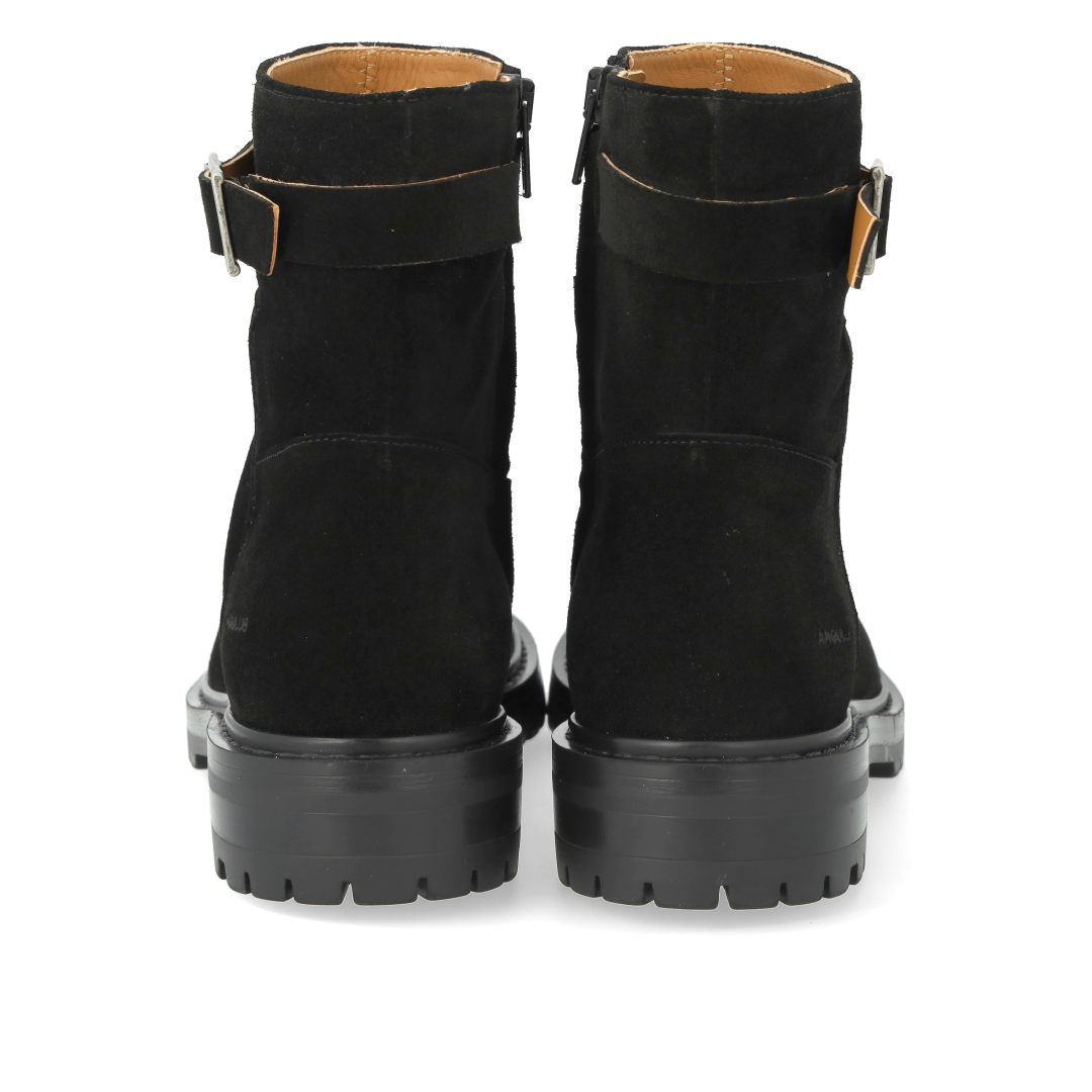 Stiefel mit dekorativem Schnallen-Detail