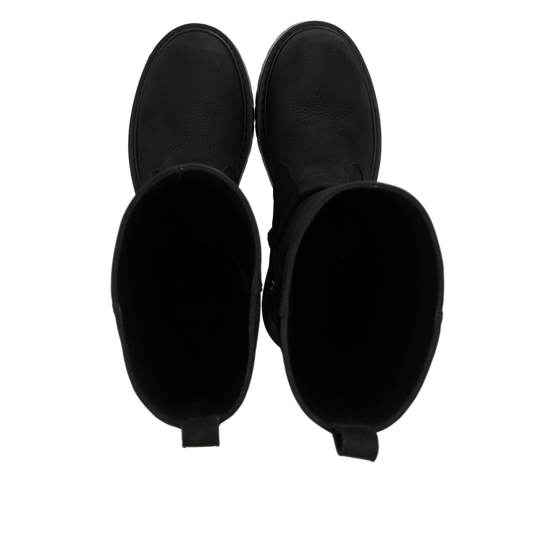 Mittelhoher Stiefel mit Logo-Schnalle
