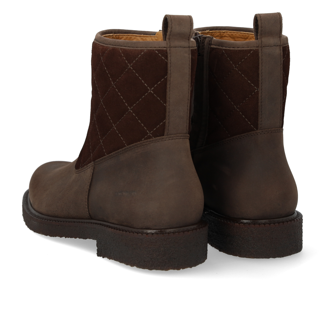Stiefel mit Steppung