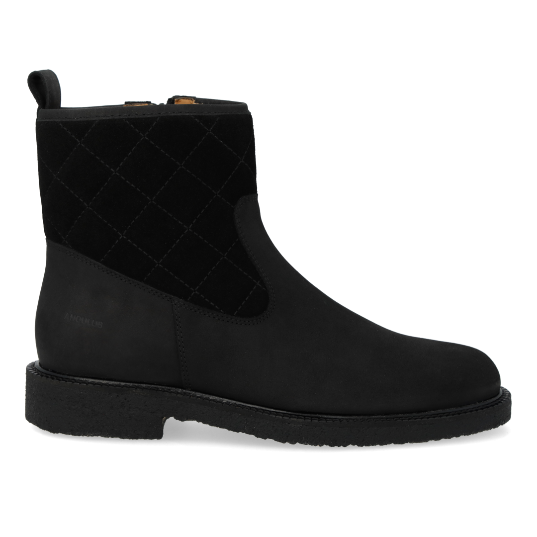 Stiefel mit Steppung