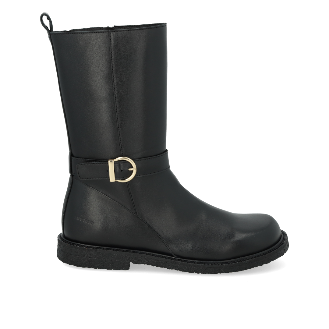Halbhoher Stiefel
