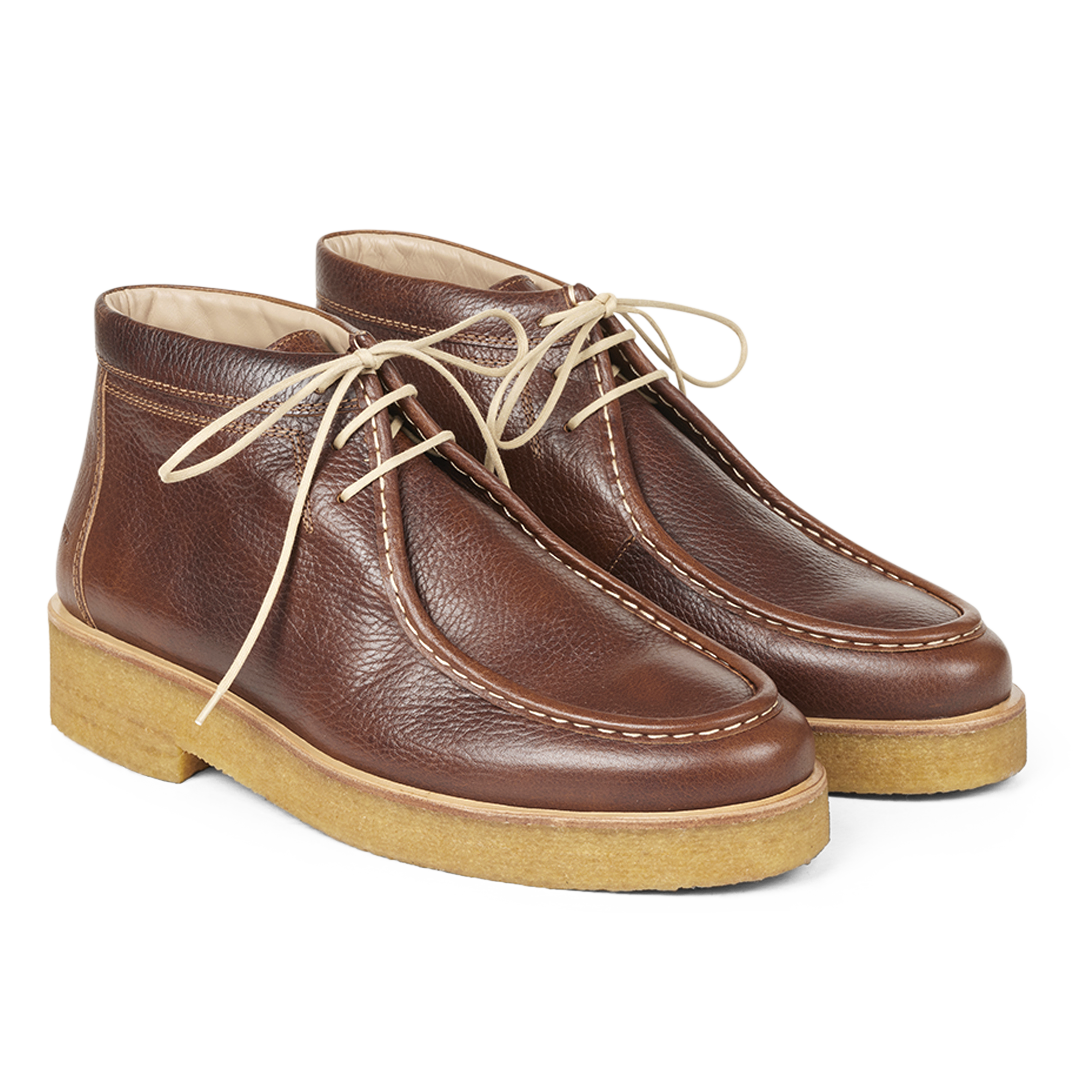 Schnürstiefel mit niedrigem Schaft